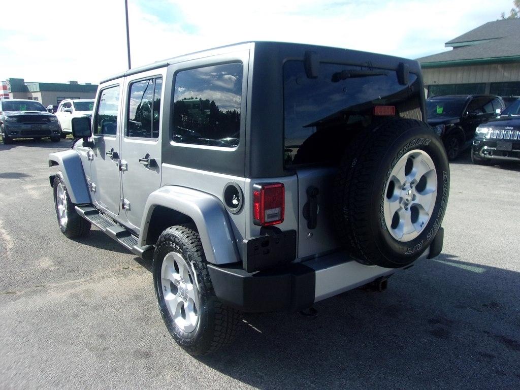 Jeep Wrangler Unlimited 4WD 4dr Sahara 2015