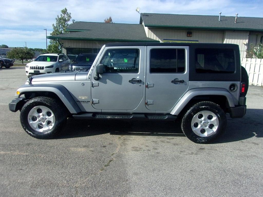 Jeep Wrangler Unlimited 4WD 4dr Sahara 2015