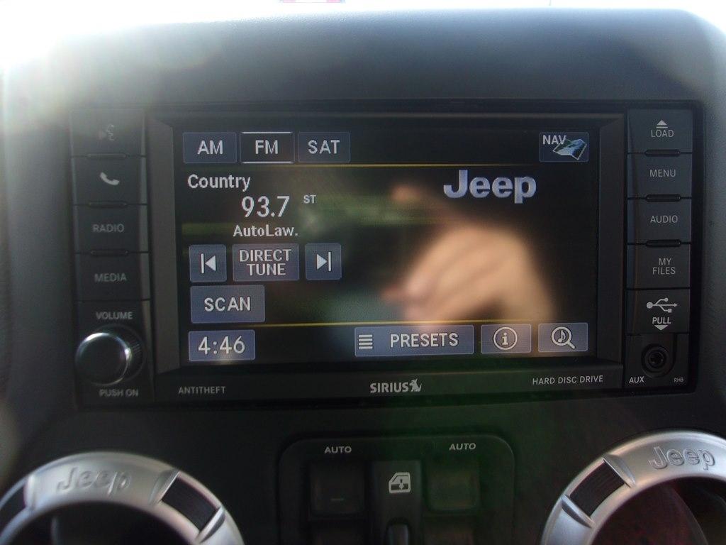 Jeep Wrangler Unlimited 4WD 4dr Sahara 2015
