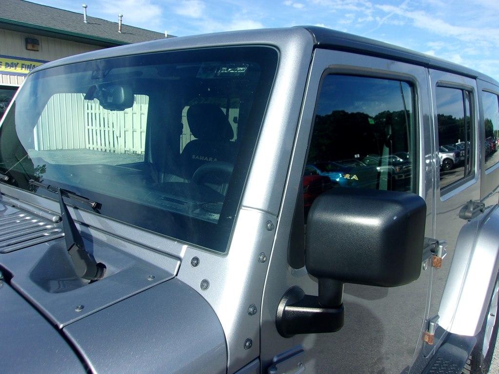Jeep Wrangler Unlimited 4WD 4dr Sahara 2015