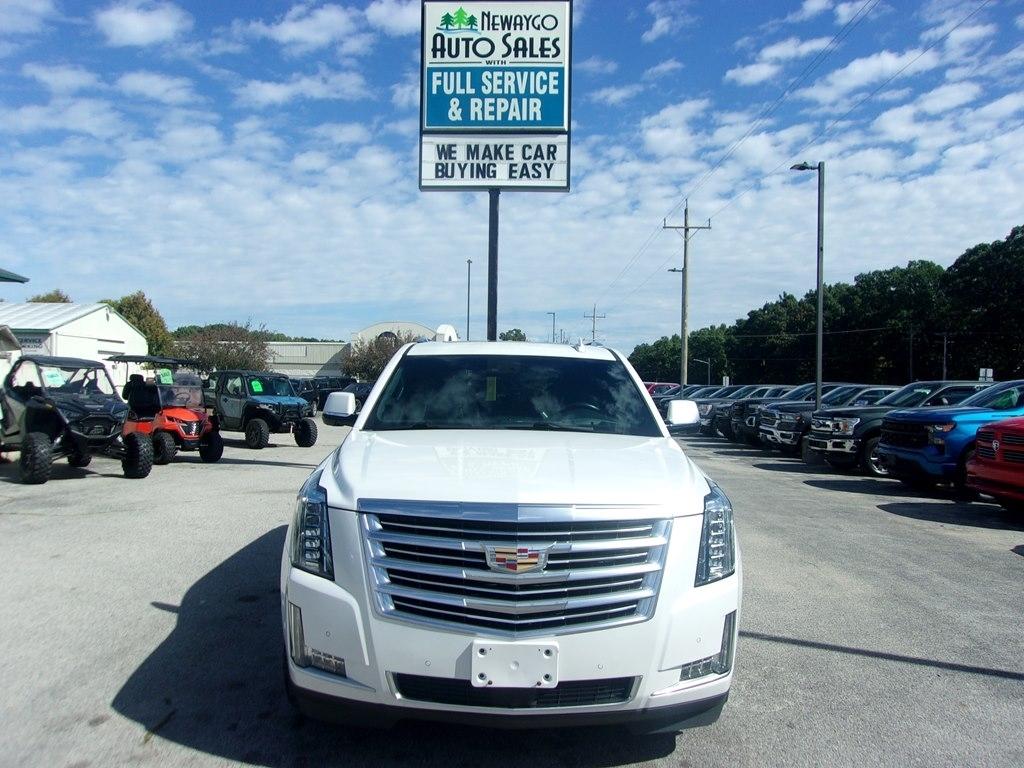Cadillac Escalade 4WD 4dr Platinum 2019