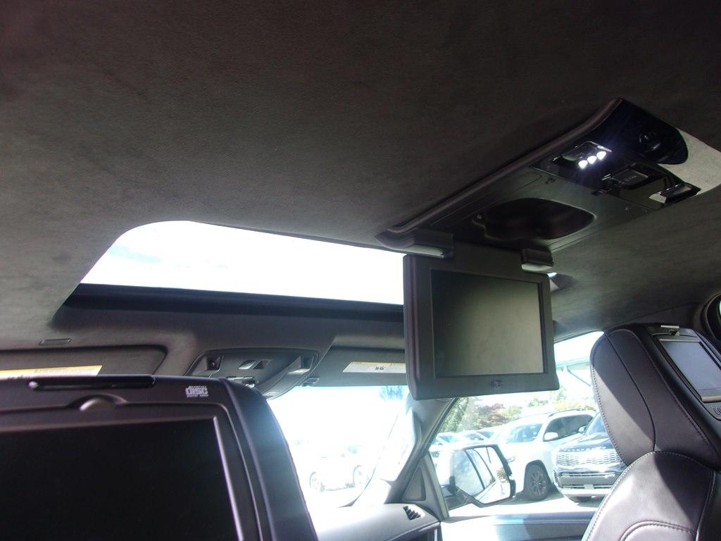 Cadillac Escalade 4WD 4dr Platinum 2019