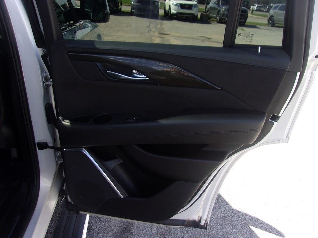 Cadillac Escalade 4WD 4dr Platinum 2019