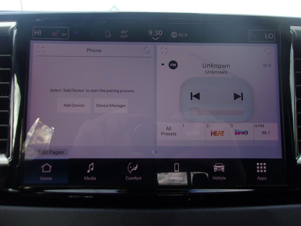 Chrysler Pacifica Touring L FWD 2024