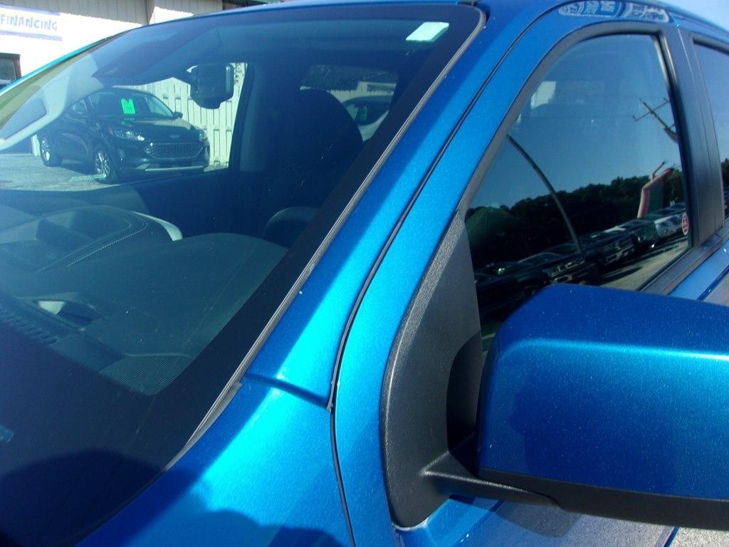 GMC Canyon 4WD Crew Cab 128" Elevation 2021