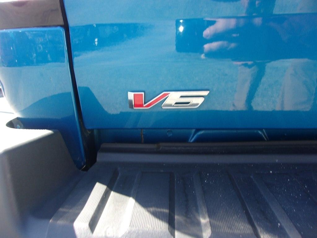 GMC Canyon 4WD Crew Cab 128" Elevation 2021