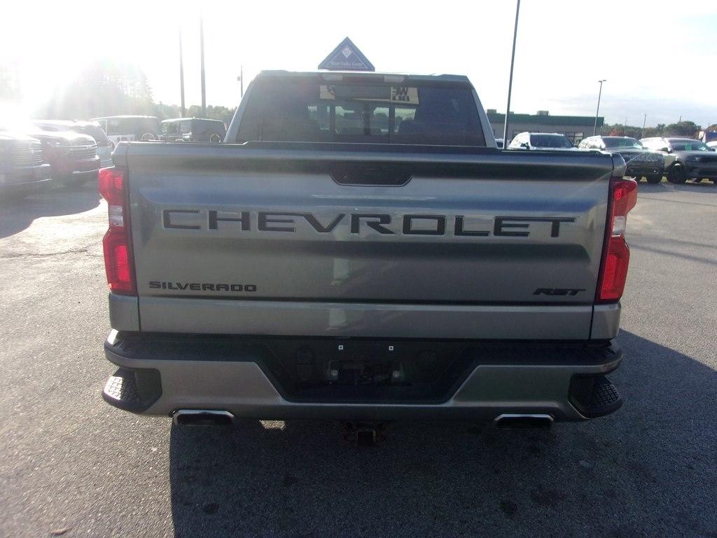 Chevrolet Silverado 1500 4WD Crew Cab 147" RST 2021