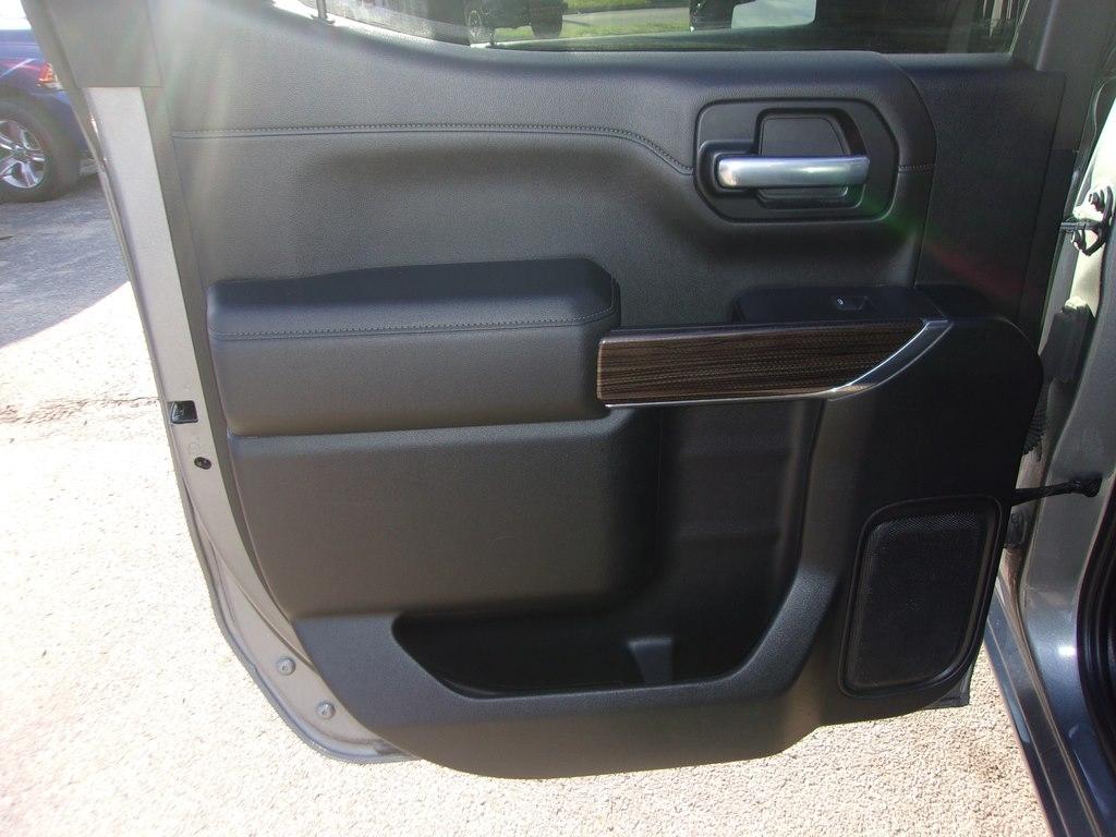 Chevrolet Silverado 1500 4WD Crew Cab 147" RST 2021