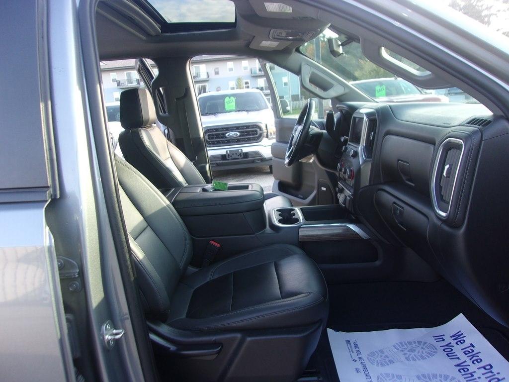 Chevrolet Silverado 1500 4WD Crew Cab 147" RST 2021