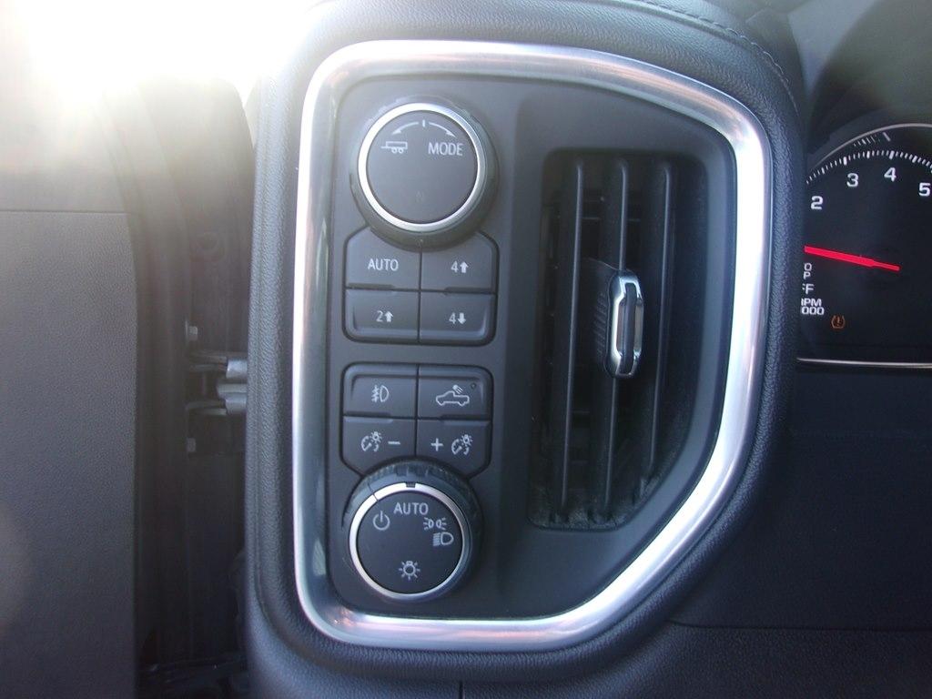 Chevrolet Silverado 1500 4WD Crew Cab 147" RST 2021