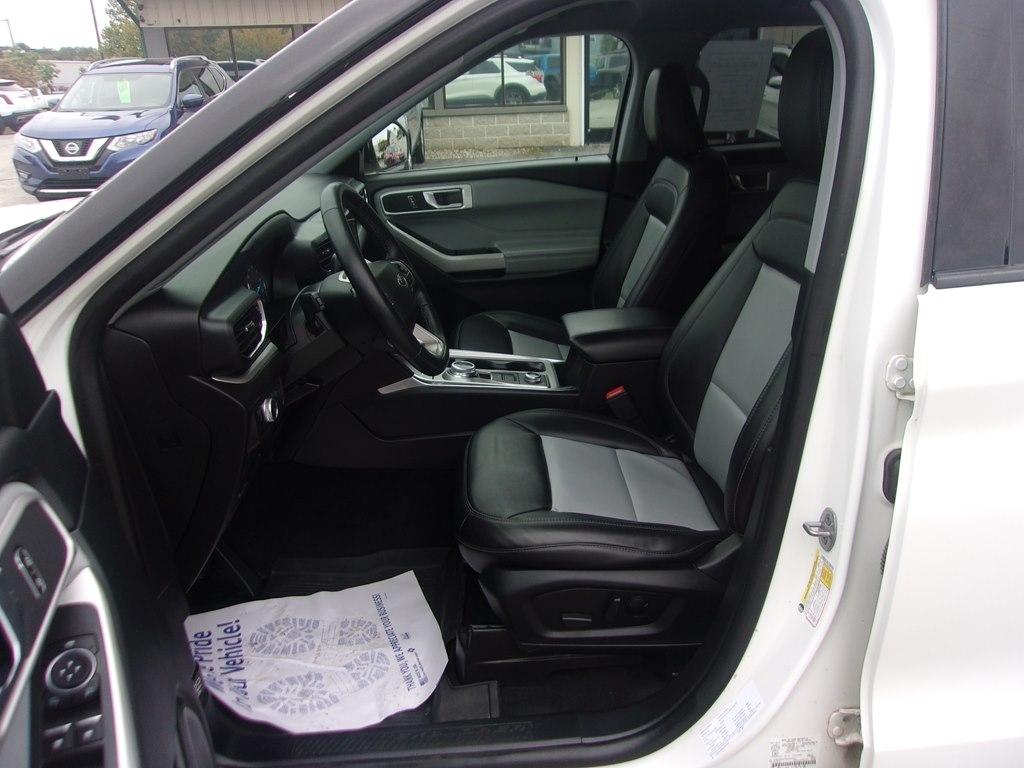 Ford Explorer XLT 4WD 2022