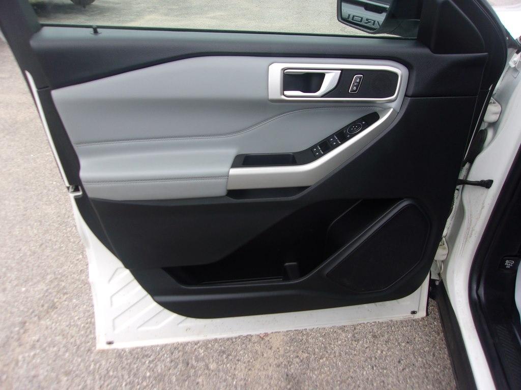 Ford Explorer XLT 4WD 2022