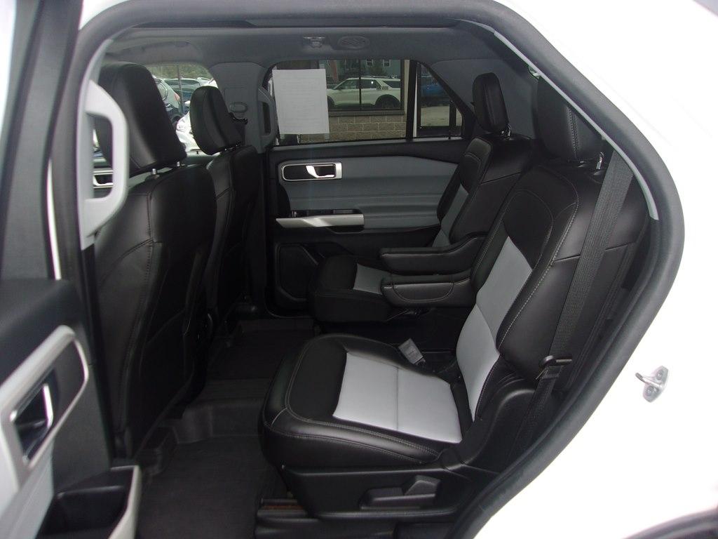 Ford Explorer XLT 4WD 2022