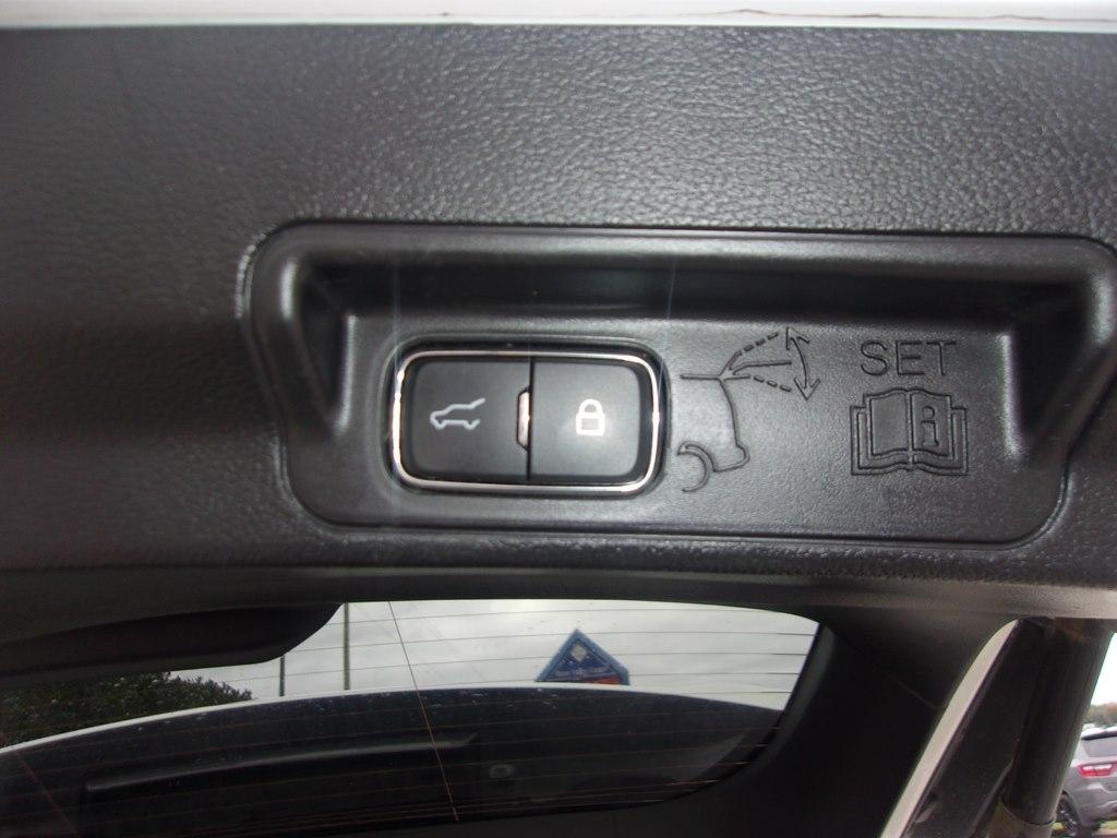 Ford Explorer XLT 4WD 2022