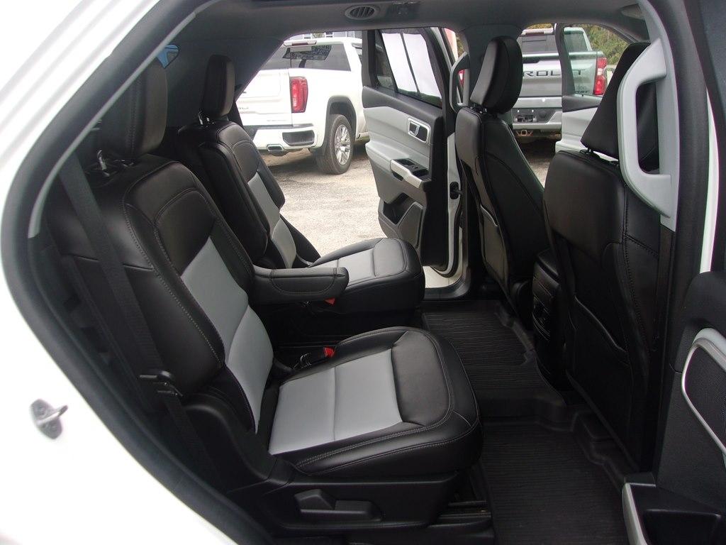Ford Explorer XLT 4WD 2022