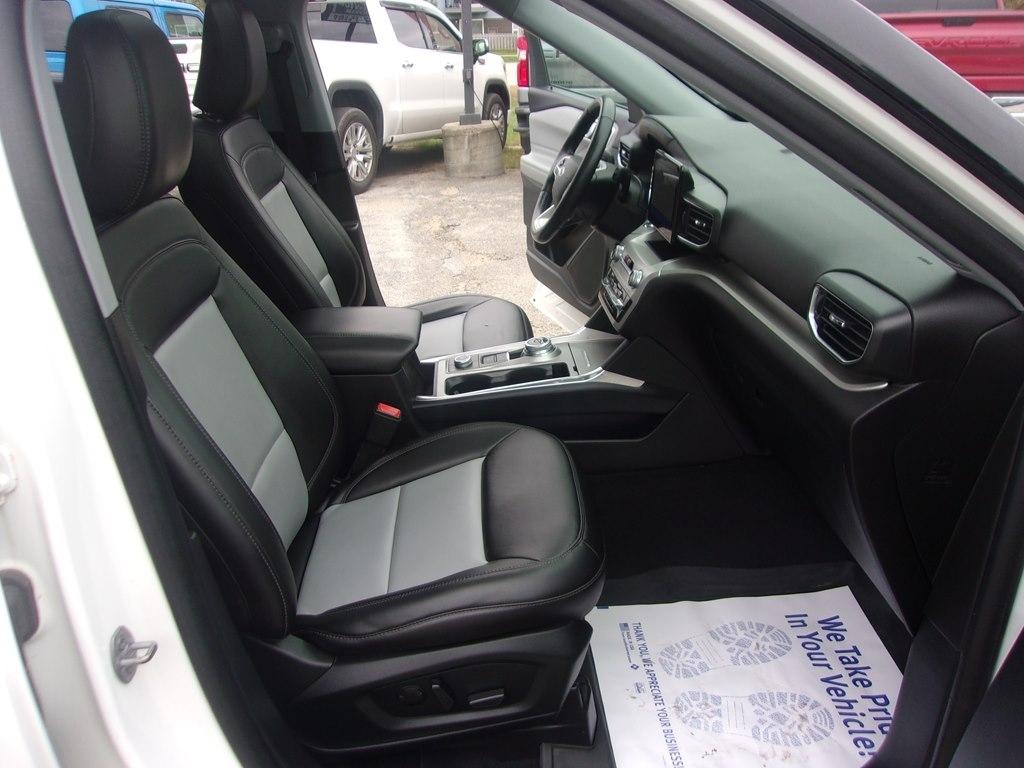 Ford Explorer XLT 4WD 2022