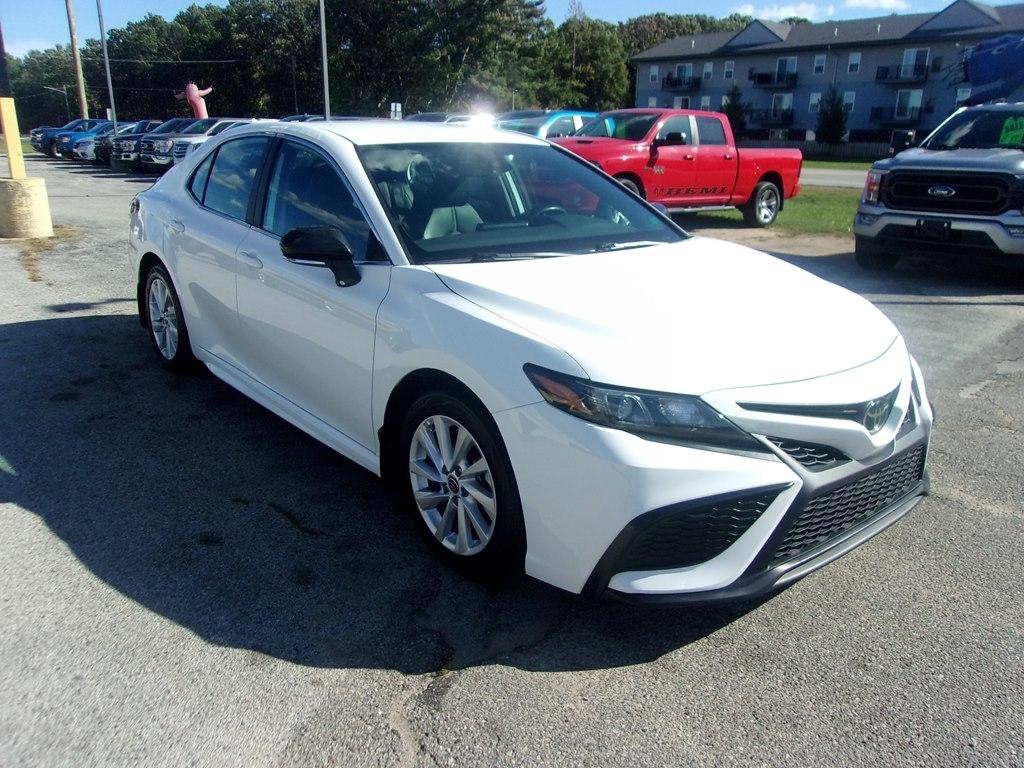 Toyota Camry SE Auto (Natl) 2024
