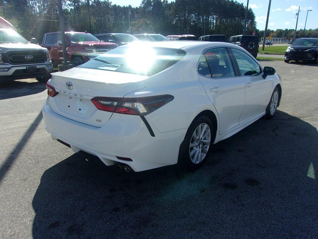 Toyota Camry SE Auto (Natl) 2024
