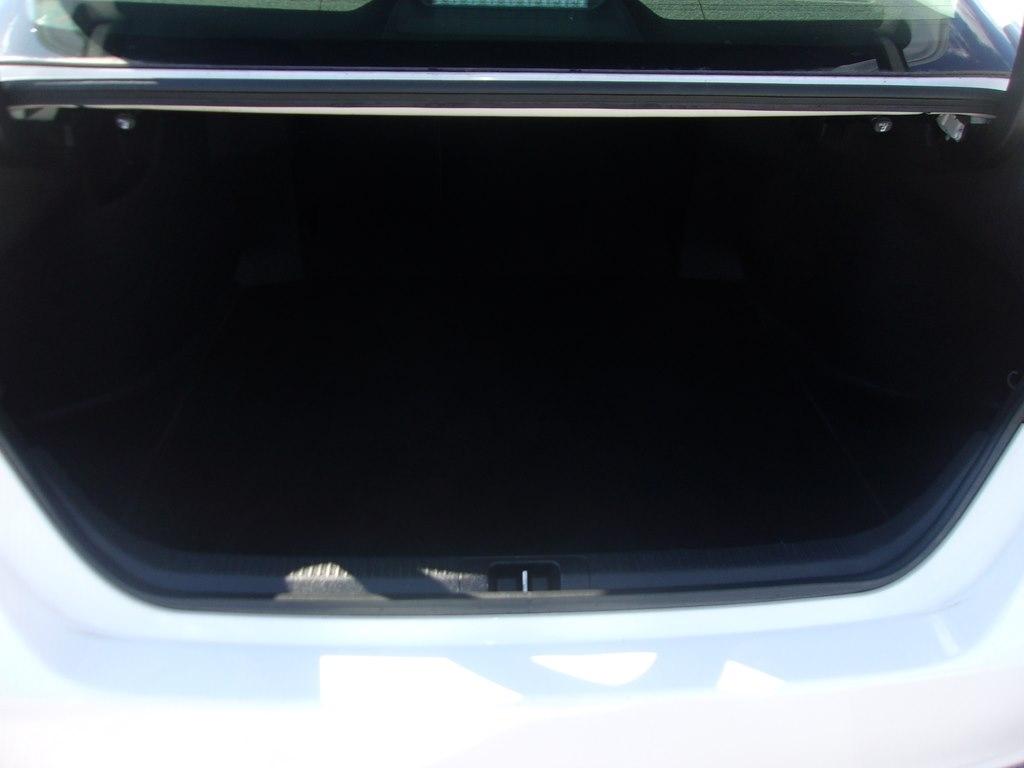 Toyota Camry SE Auto (Natl) 2024