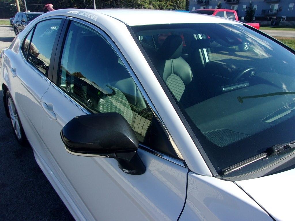 Toyota Camry SE Auto (Natl) 2024
