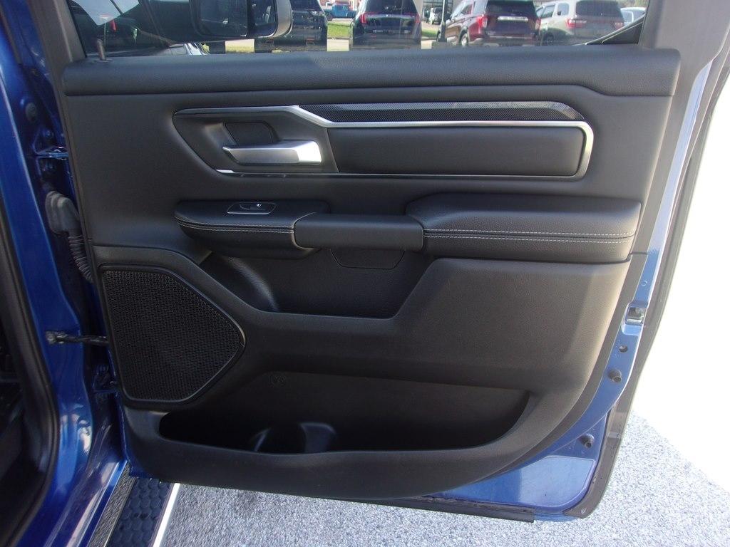 RAM 1500 Sport 4x4 Crew Cab 5'7" Box 2019