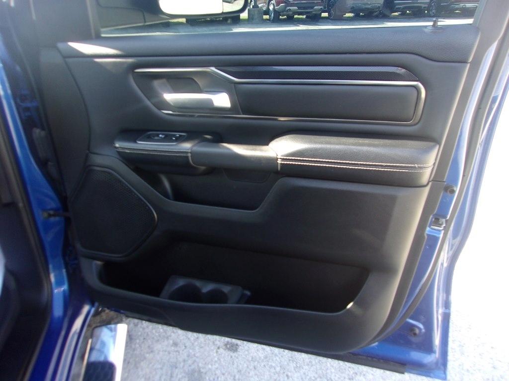 RAM 1500 Sport 4x4 Crew Cab 5'7" Box 2019
