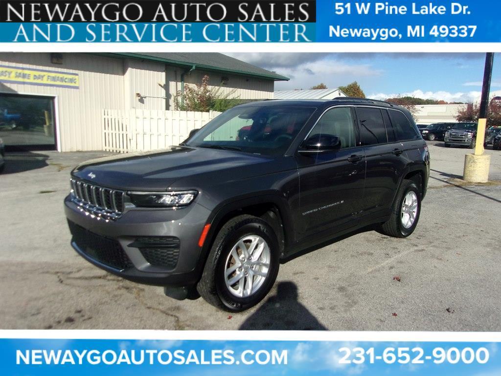 2025 Jeep Grand Cherokee Laredo X 4x4