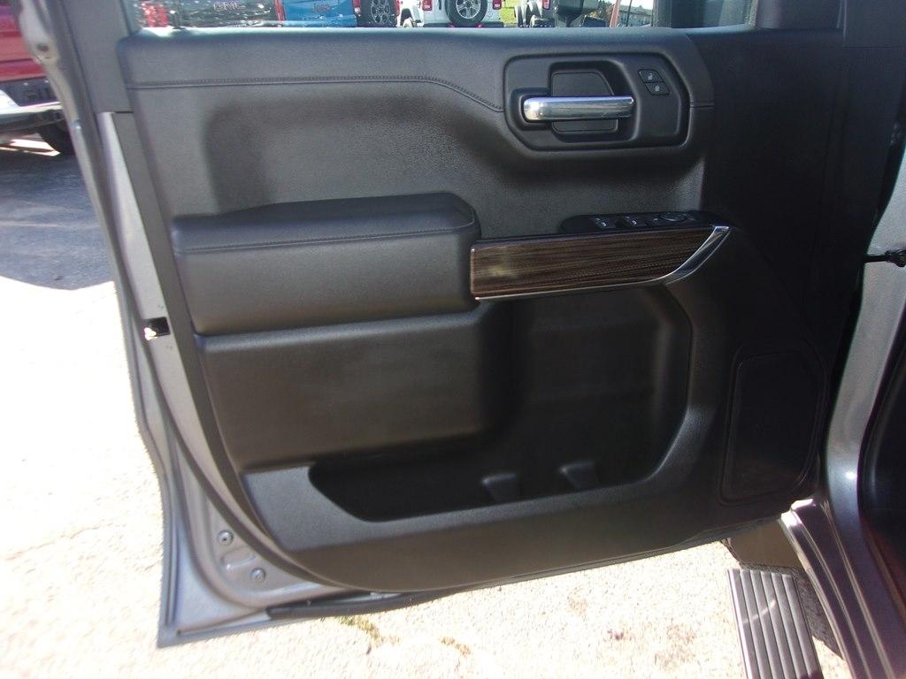 Chevrolet Silverado 1500 LTD 4WD Crew Cab 147" LT Trail Boss 2022