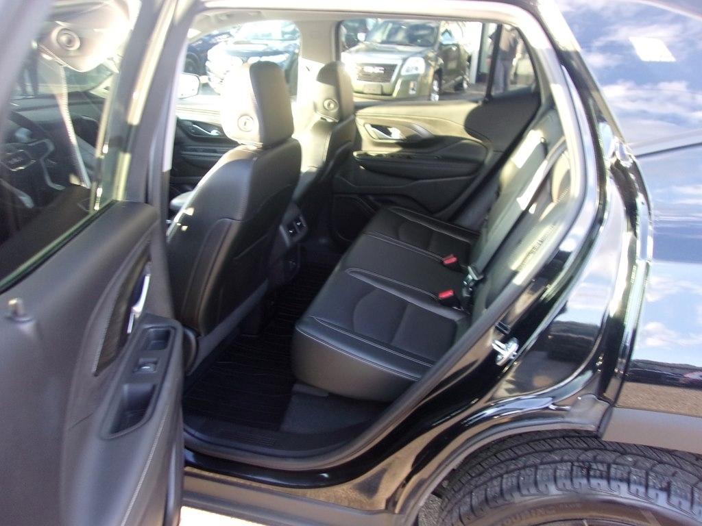 GMC Terrain AWD 4dr SLT 2024