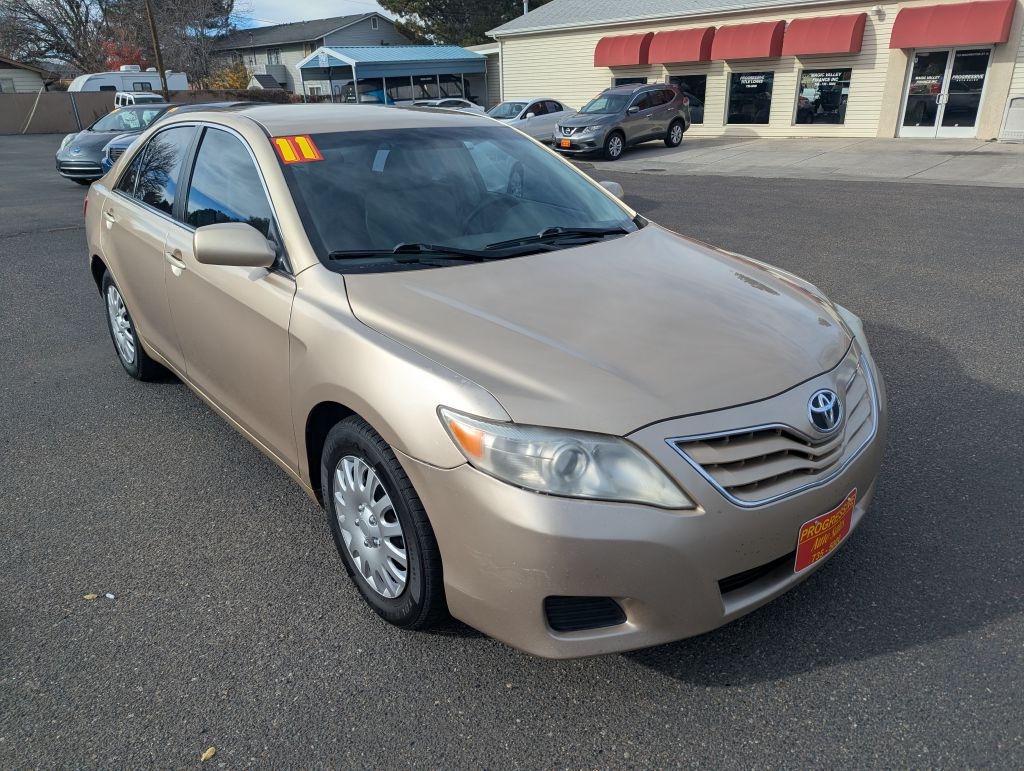 2011 Toyota Camry LE