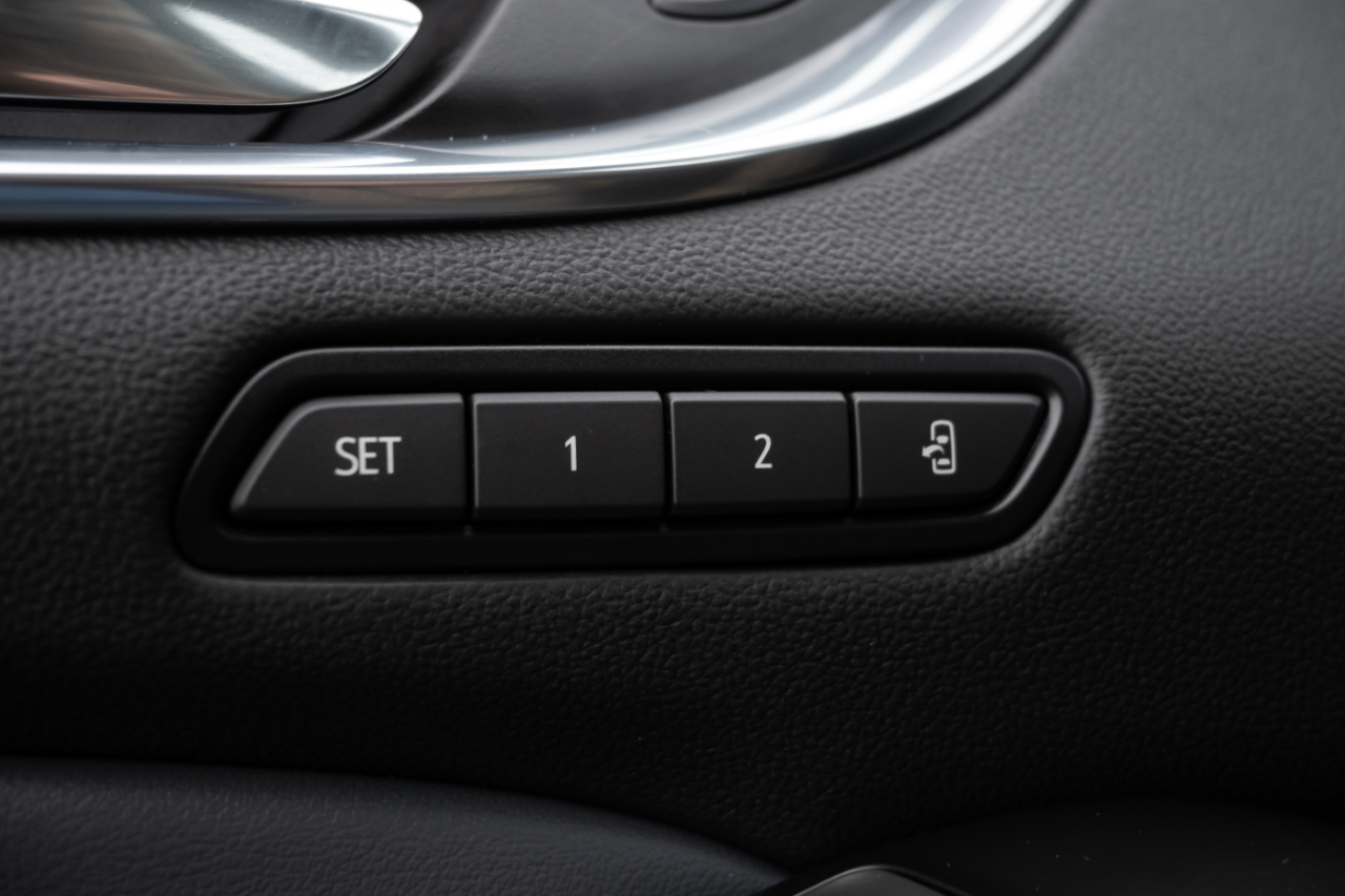 Buick Enclave AWD 4dr Premium 2024