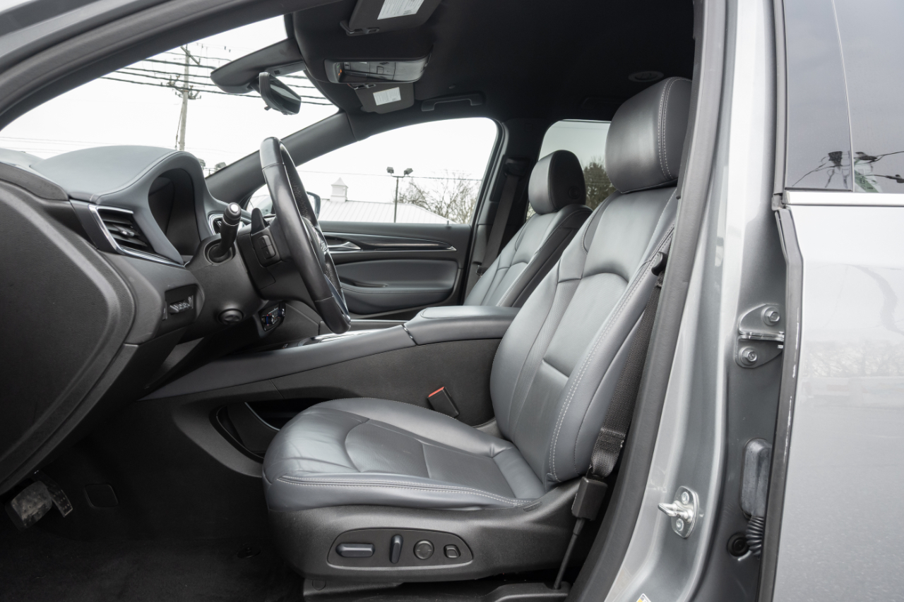 Buick Enclave AWD 4dr Premium 2024