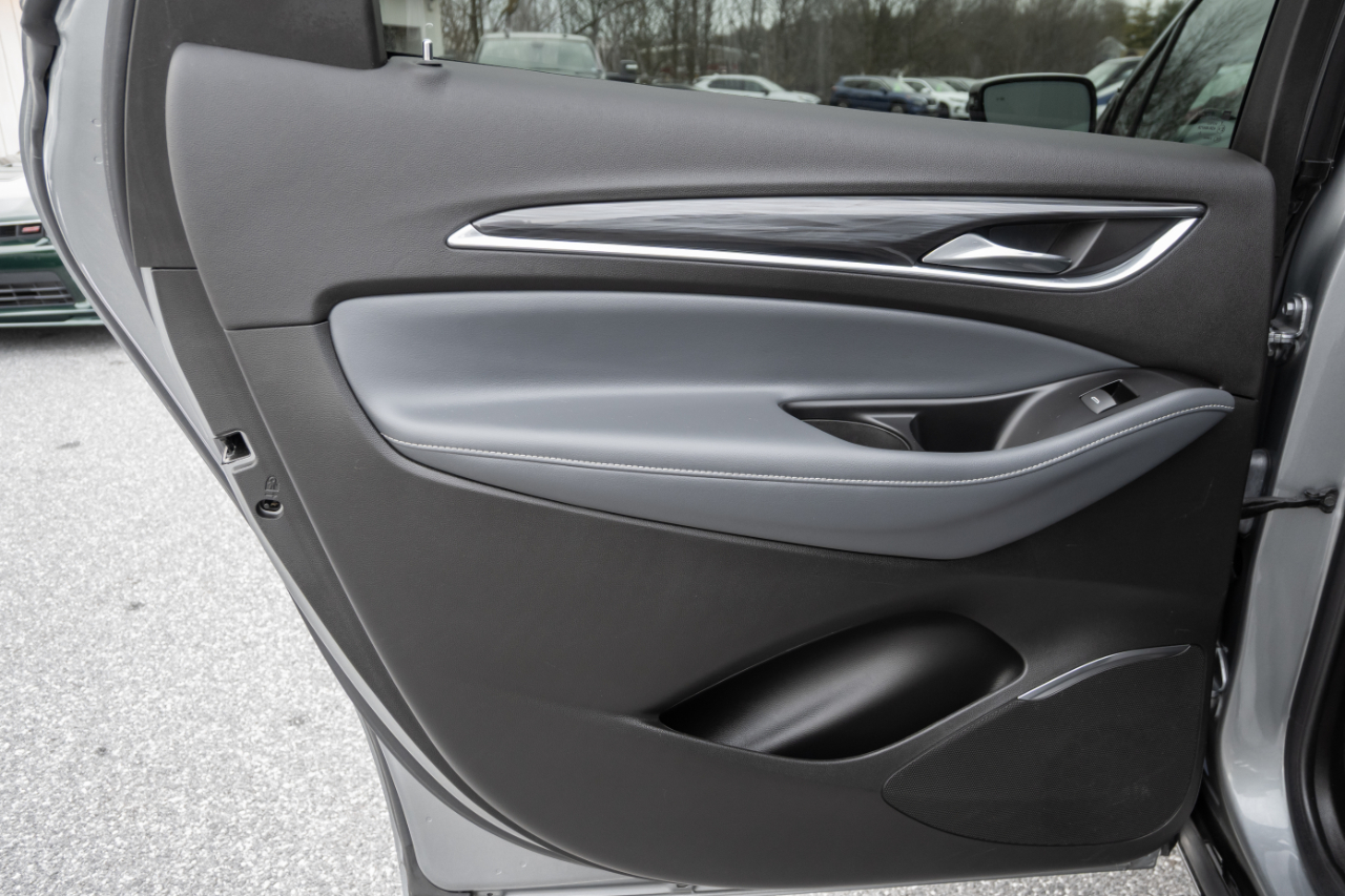 Buick Enclave AWD 4dr Premium 2024