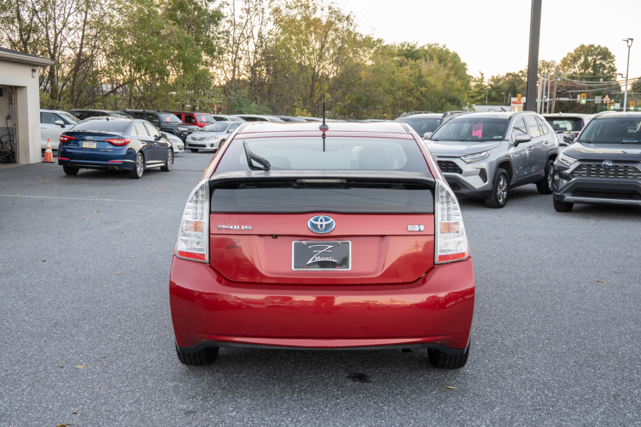 Toyota Prius  2011 Toyota Prius  2011