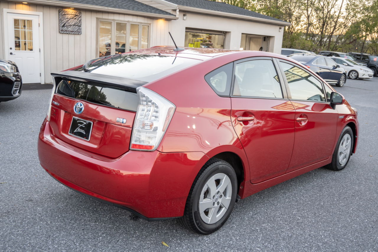 Toyota Prius  2011 Toyota Prius  2011