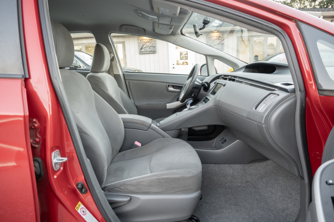 Toyota Prius  2011 Toyota Prius  2011