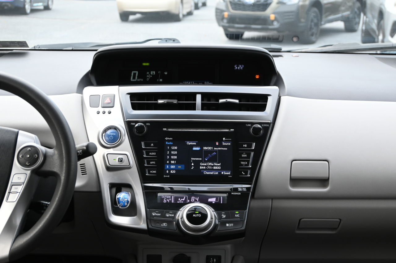 Toyota Prius V Three 2017 Toyota Prius V Three 2017