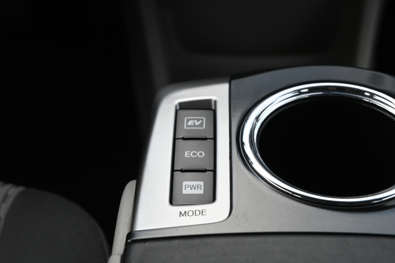 Toyota Prius V Three 2017 Toyota Prius V Three 2017