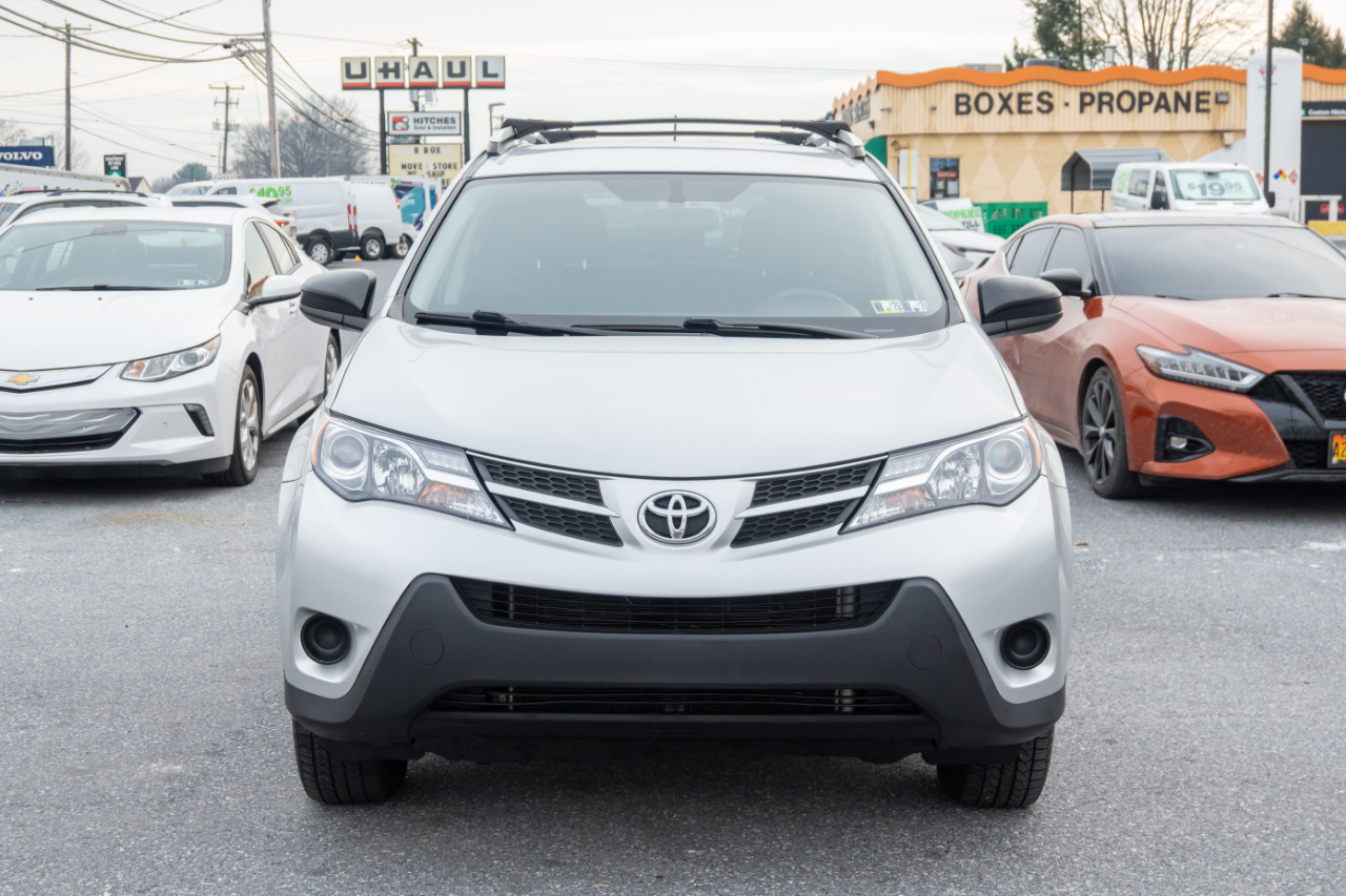 Toyota RAV4 AWD 4dr LE (Natl) 2015