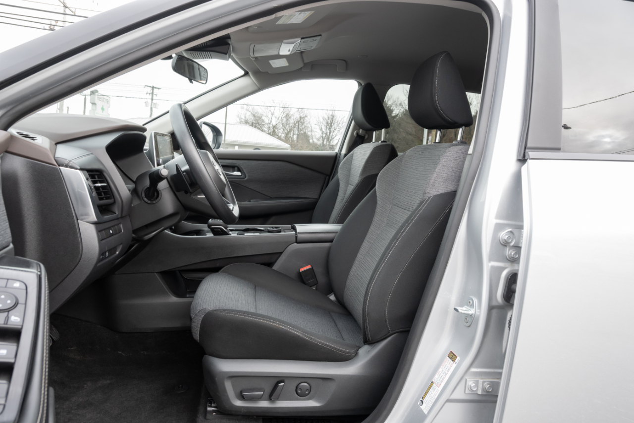 Nissan Rogue AWD SV 2023