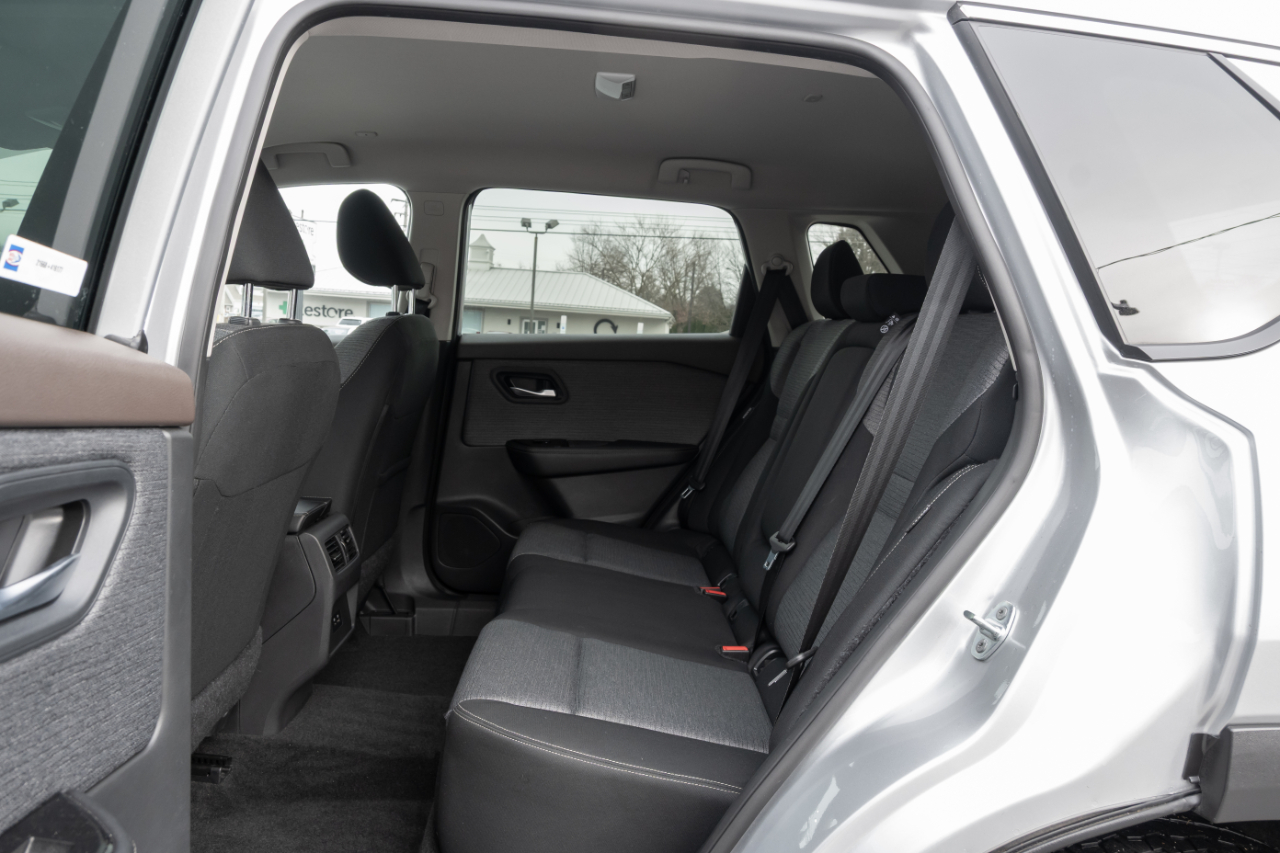 Nissan Rogue AWD SV 2023