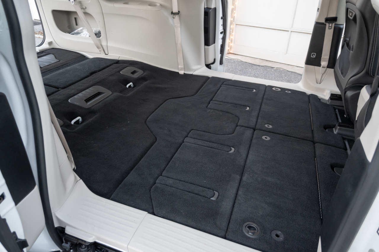 Chrysler Pacifica Touring L FWD 2024