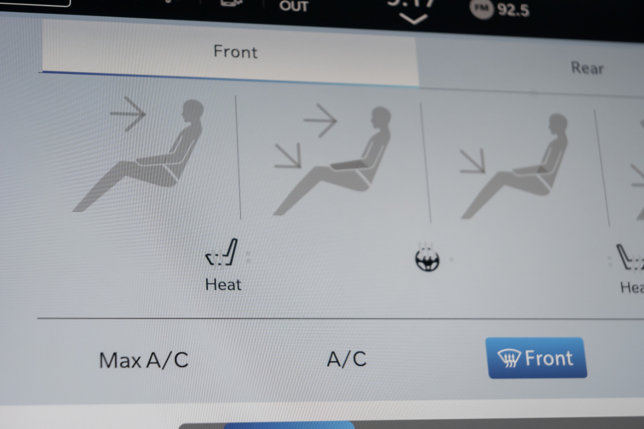 Chrysler Pacifica Touring L FWD 2024