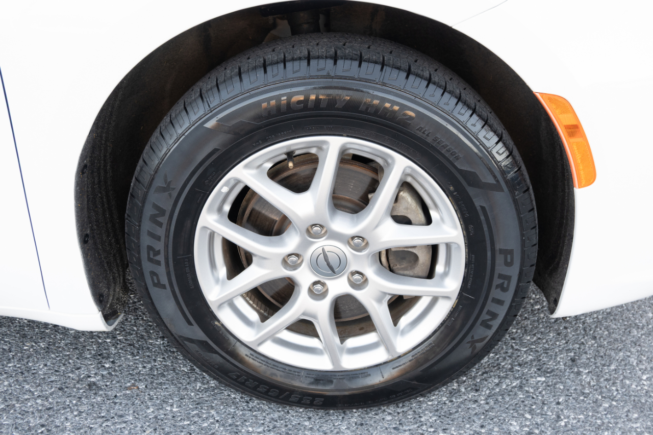 Chrysler Pacifica Touring L FWD 2024