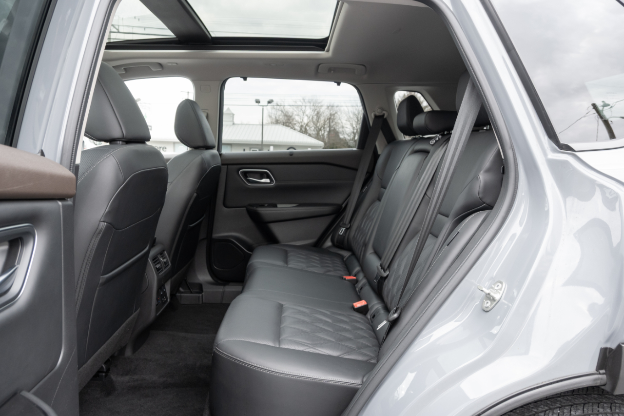 Nissan Rogue AWD Platinum 2023