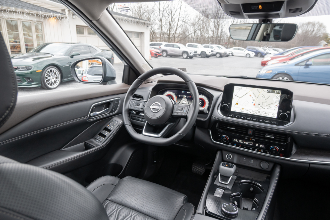 Nissan Rogue AWD Platinum 2023