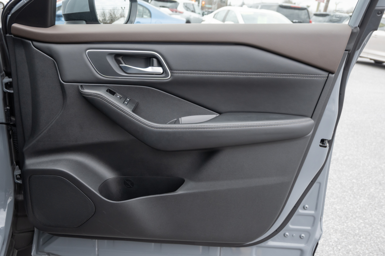 Nissan Rogue AWD Platinum 2023