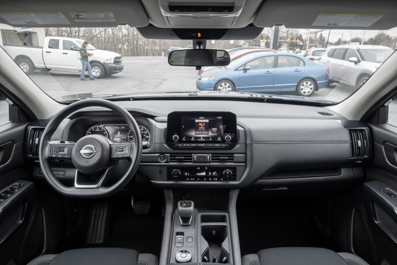 Nissan Pathfinder S 4WD 2024