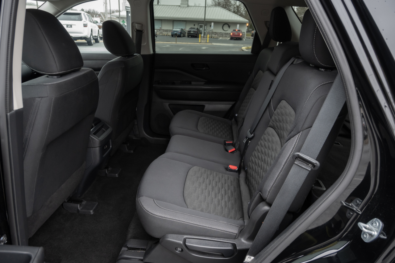 Nissan Pathfinder S 4WD 2024