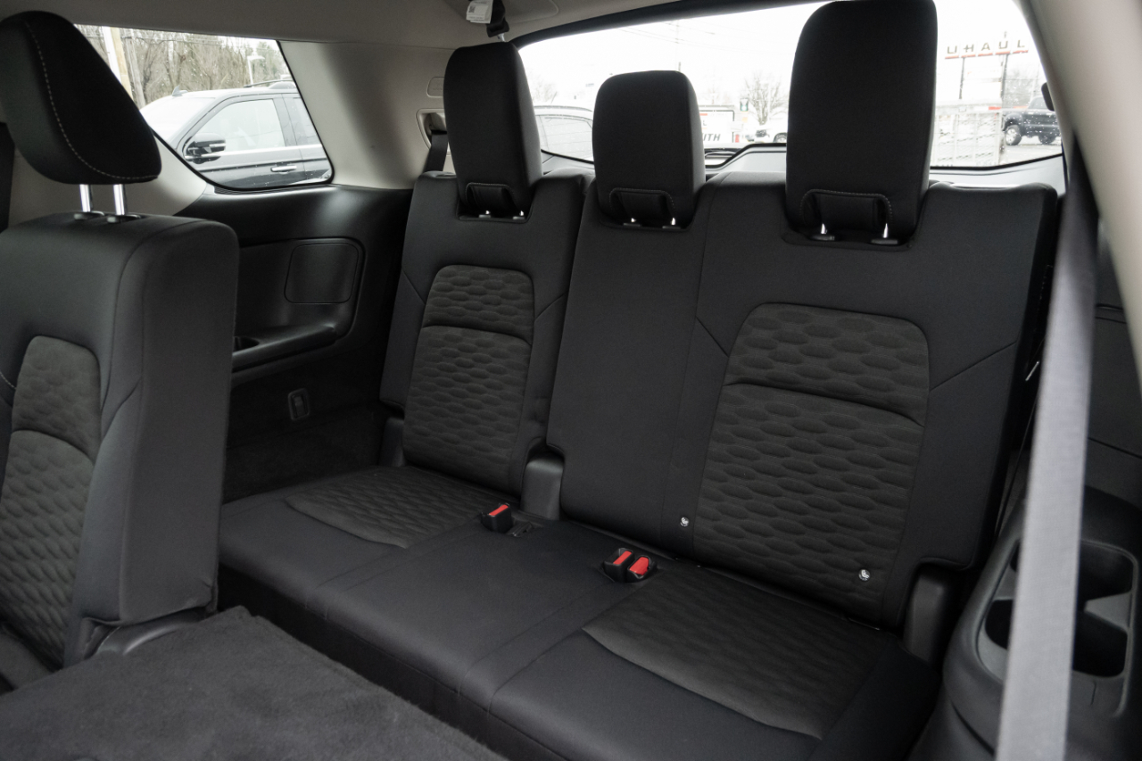 Nissan Pathfinder S 4WD 2024